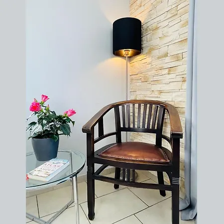 A05 Bounty Apartment *